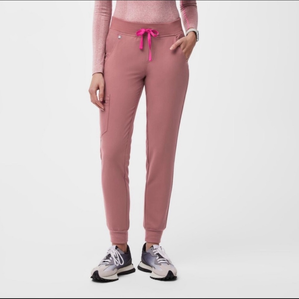 Figs Mauve Zamora Joggers (M Petite)